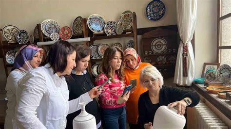 Amasyanın kadın çini ustaları sertifikalarını aldı İhlas Haber Ajansı